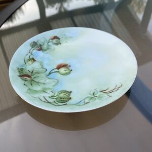 ANTIQUE THOMAS SEVRES BAVARIA GERMANY Signed HAND PAINTED PLATE W/ GOLD  trim